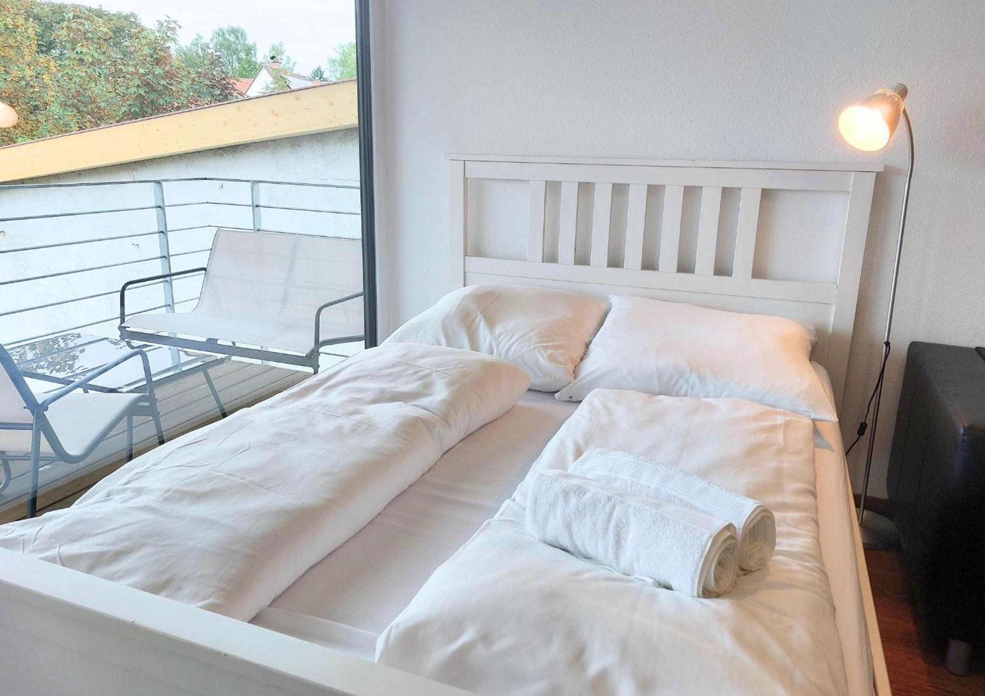 Rooftop Apartments - Modernes Studioapartment Fuer 3 Personen Langenau Exterior foto